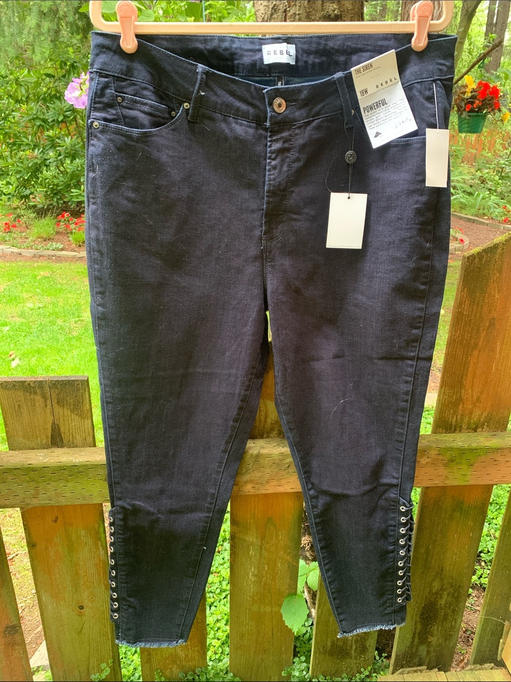 rebels Dark blue Skinny mid rise ankle  Jeans with Lace-Up Ankle Eyelets. NWT